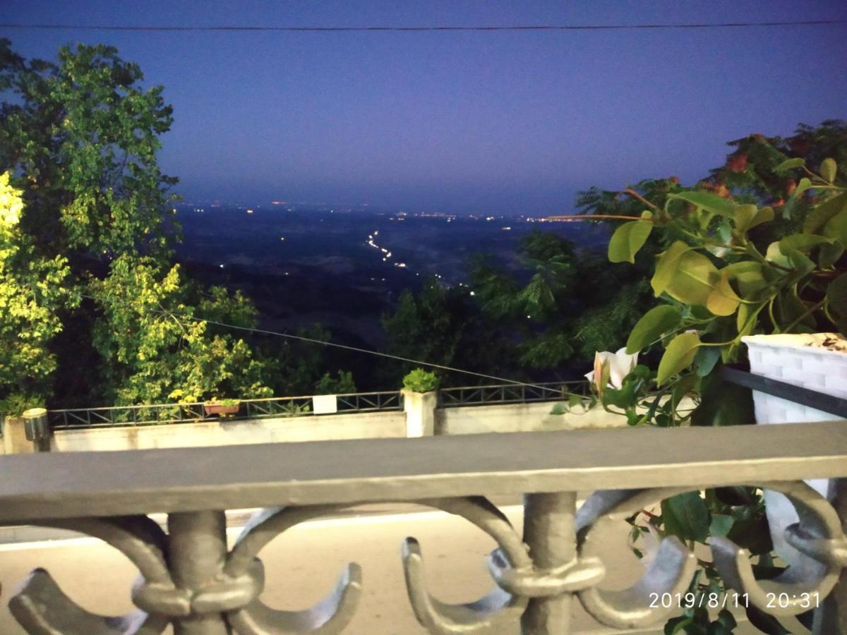 La Casa Dei Panorami Di Colobraro Lägenhet Exteriör bild