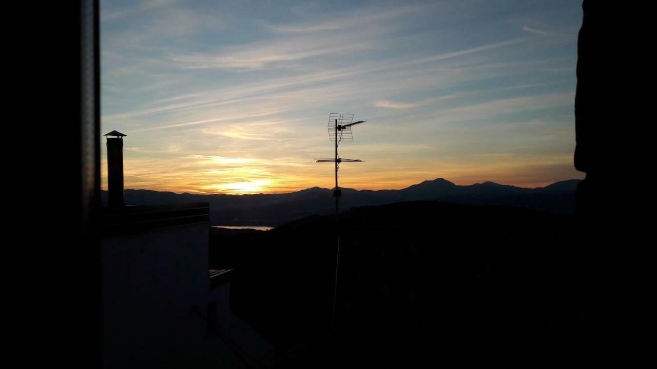 La Casa Dei Panorami Di Colobraro Lägenhet Exteriör bild