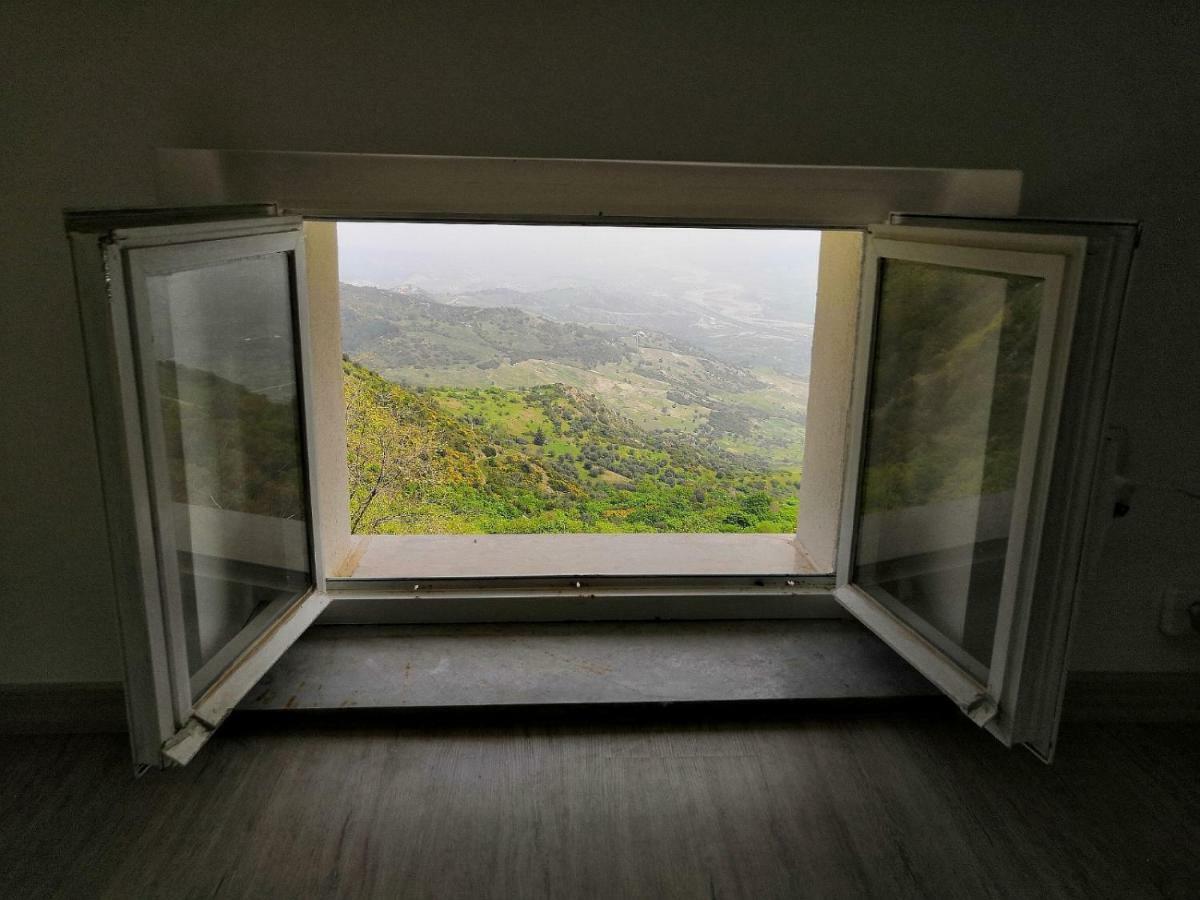 La Casa Dei Panorami Di Colobraro Lägenhet Exteriör bild